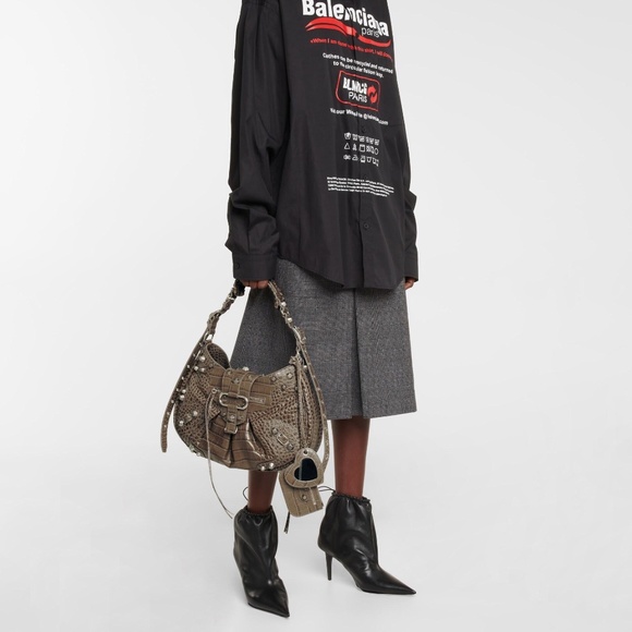 Hurry 6 more spots left! Customer Appreciation!! BALENCIAGA  Le Cagole Bag - Picture 3 of 16